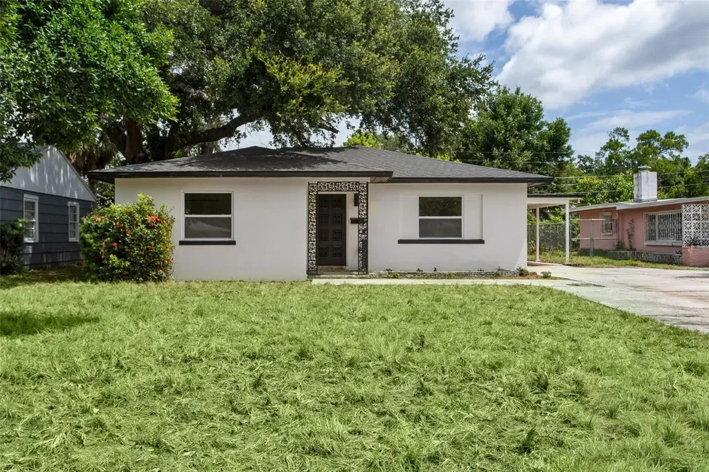 1421 26th Avenue S St Petersburg FL 33705