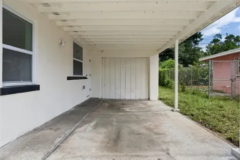 1421 26th Avenue S St Petersburg FL 33705