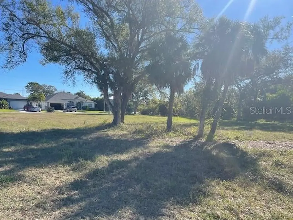 48 & 50 Tee View Terrace Rotonda West FL 33947