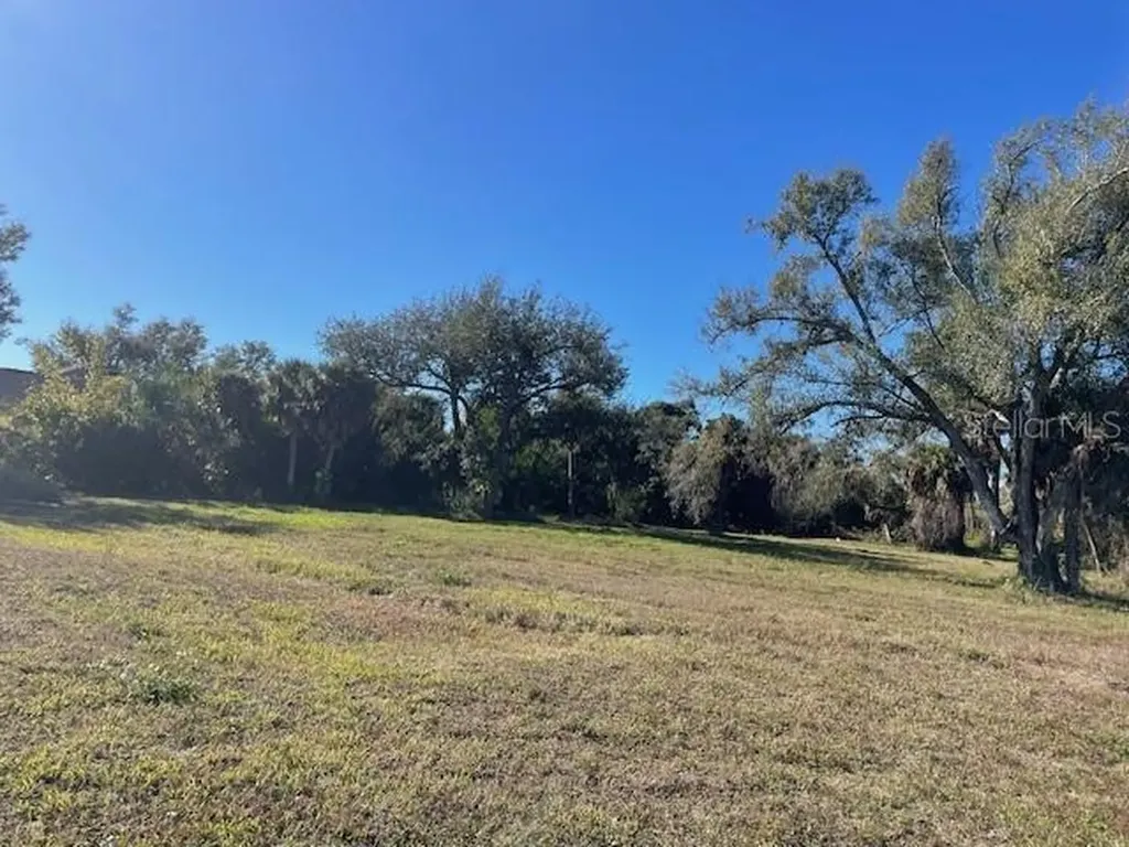 48 & 50 Tee View Terrace Rotonda West FL 33947