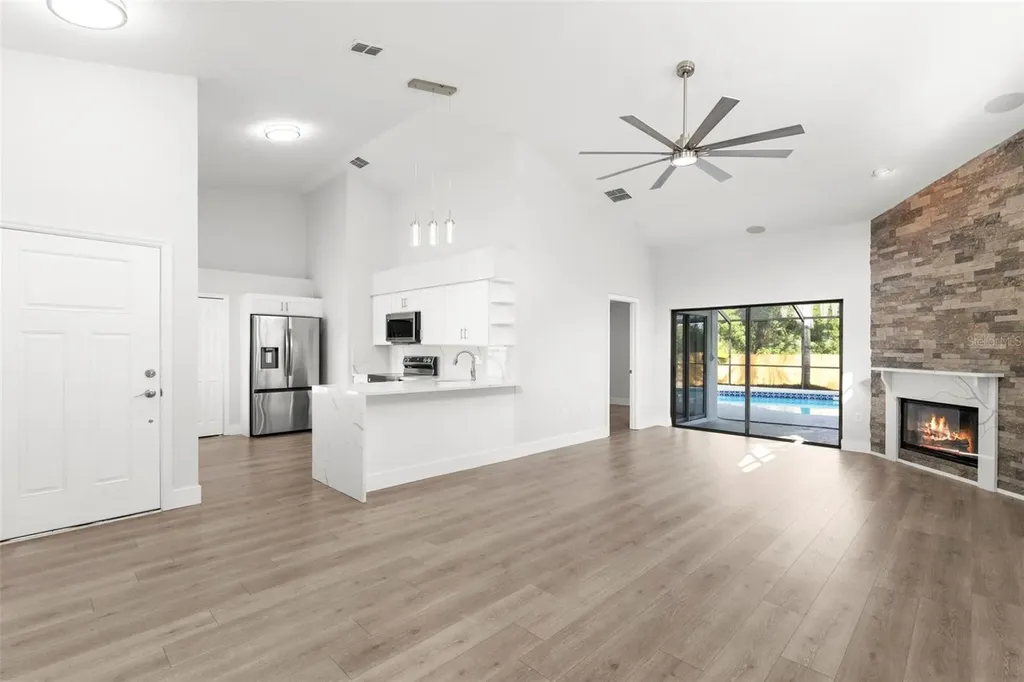 11651 Sunshine Pond Road Tampa FL 33635