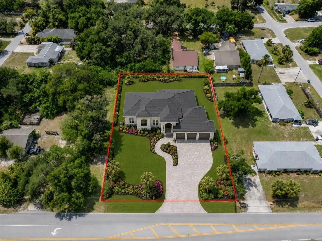 805 E Shell Point Road Ruskin FL 33570