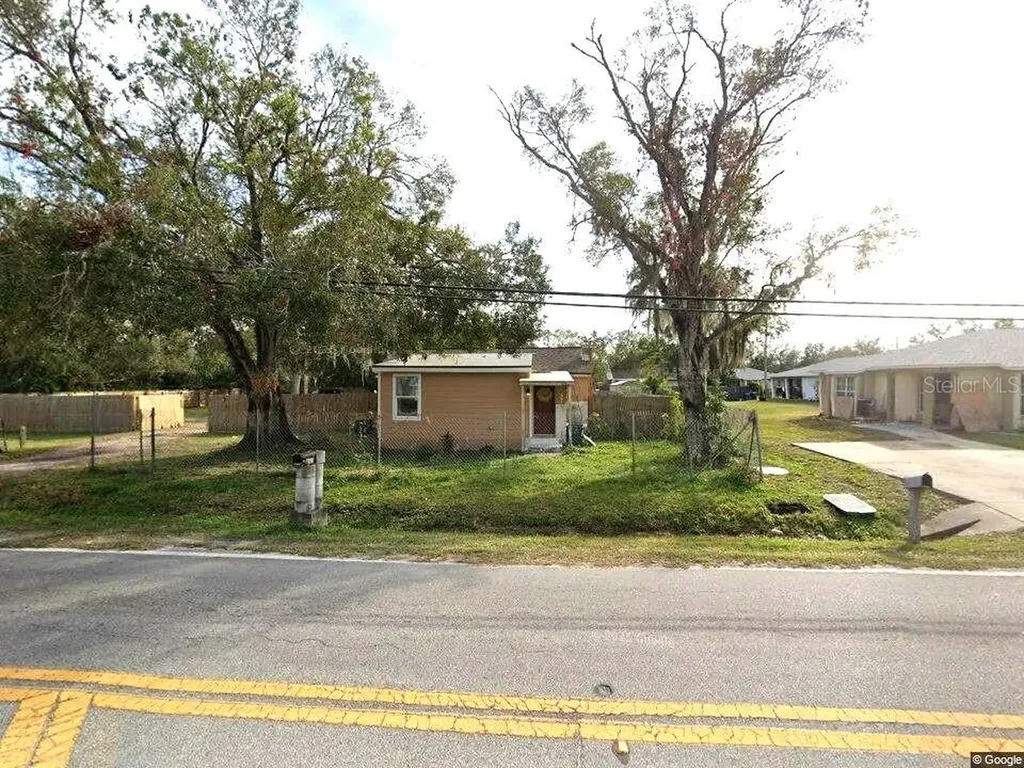 805 E Shell Point Road Ruskin FL 33570