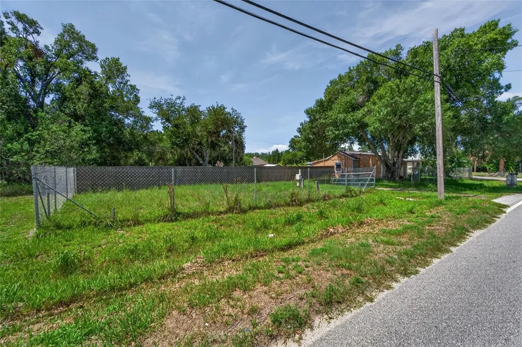 805 E Shell Point Road Ruskin FL 33570