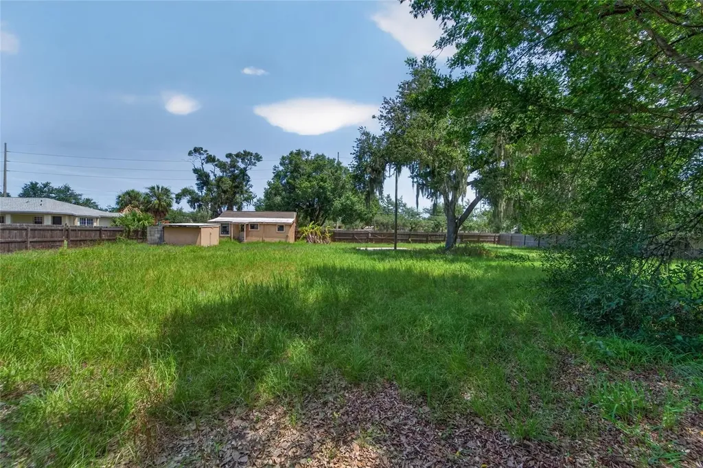 805 E Shell Point Road Ruskin FL 33570