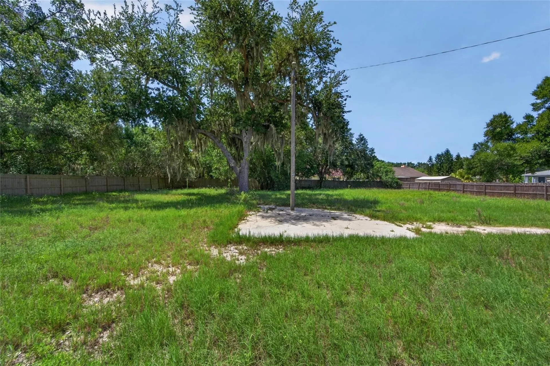 805 E Shell Point Road Ruskin FL 33570