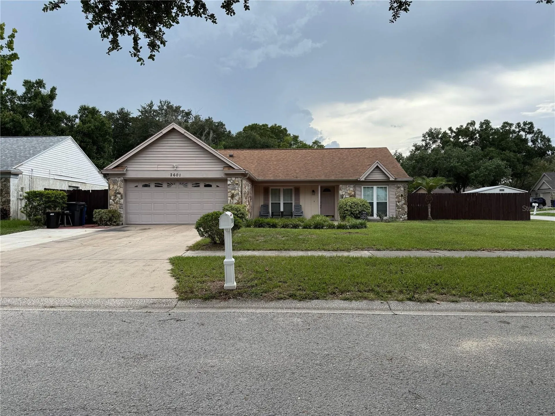 2601 Hampton Park Place Seffner FL 33584