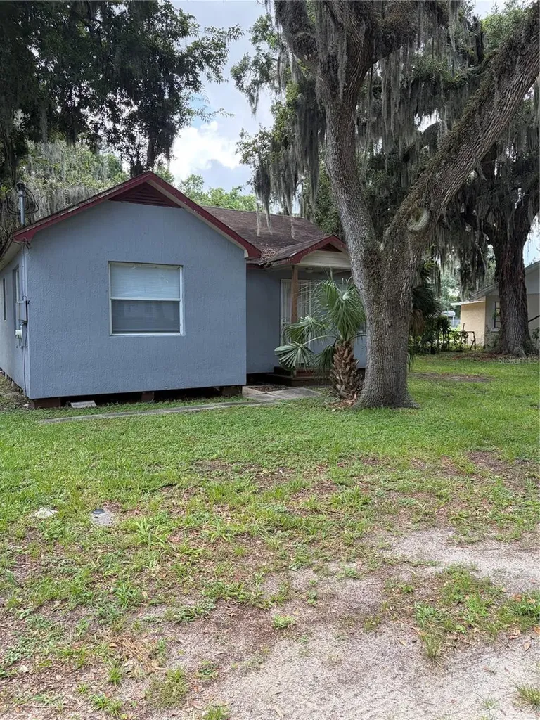 915 Winchester Street Daytona Beach FL 32114