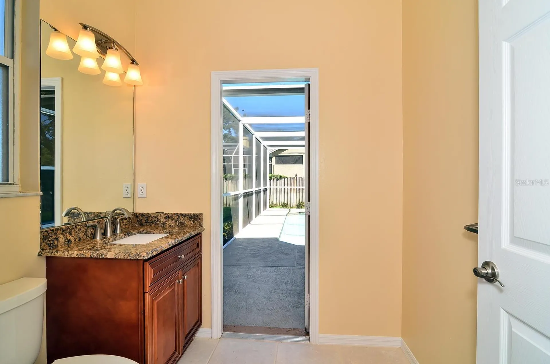 4305 Round Lake Court Tampa FL 33618