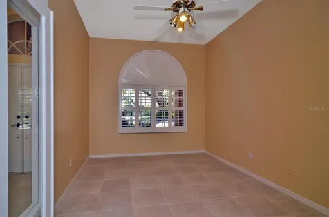 4305 Round Lake Court Tampa FL 33618
