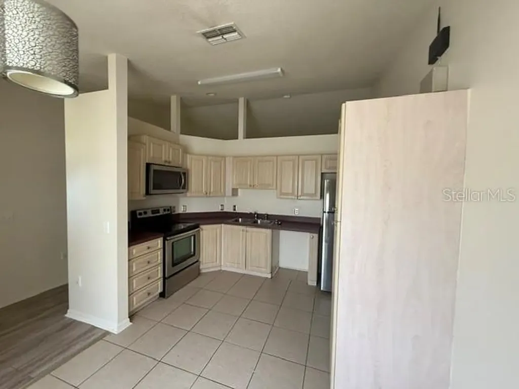 1157 Normandy Drive Kissimmee FL 34759