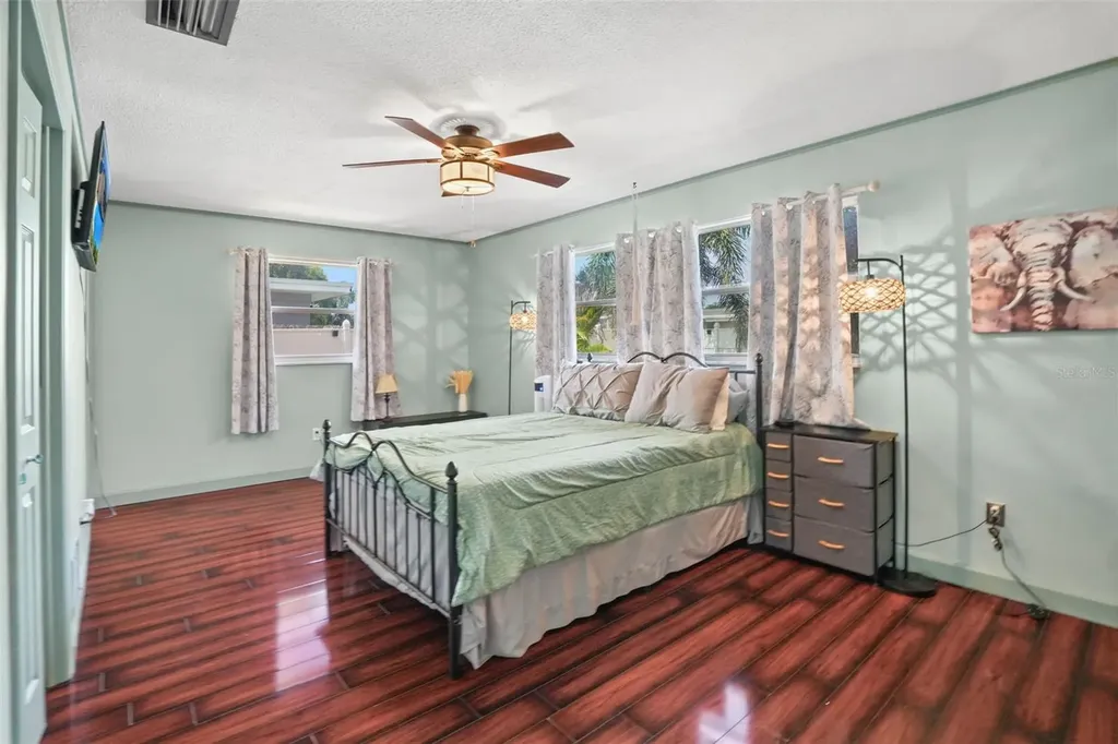 1564 Santa Monica Drive Dunedin FL 34698