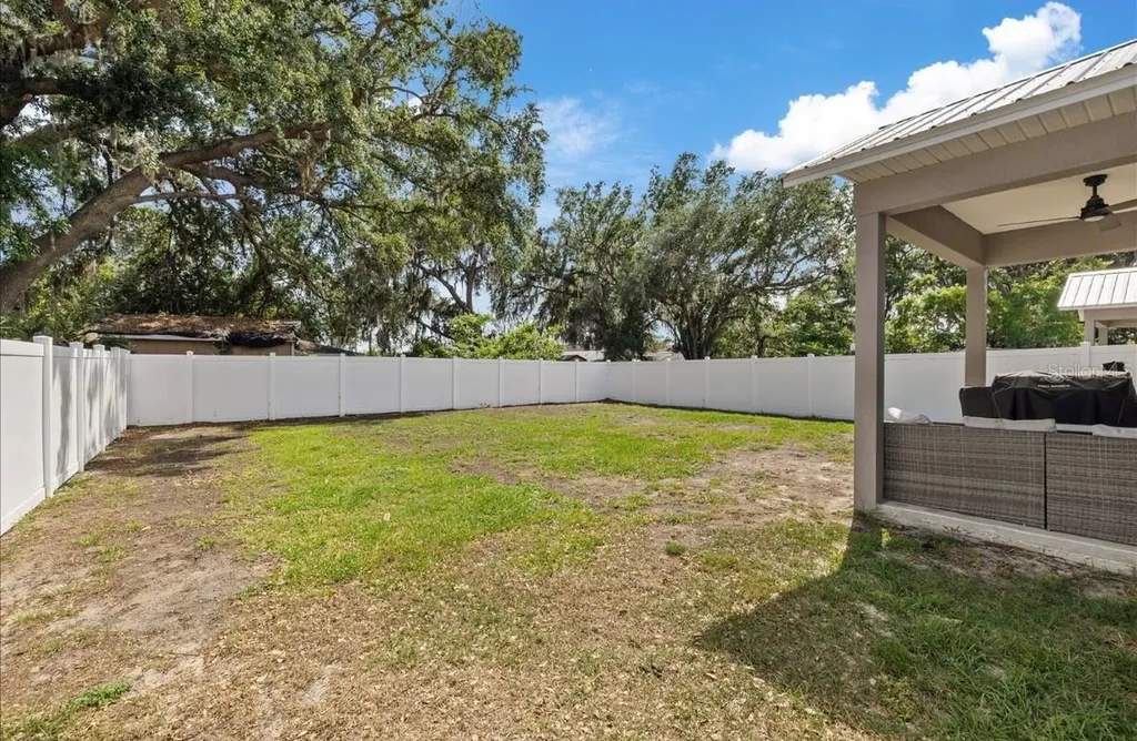 1311 W Washington Street Plant City FL 33563