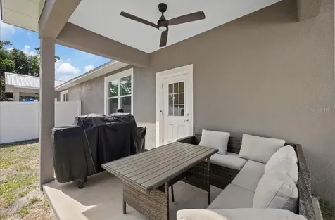 1311 W Washington Street Plant City FL 33563