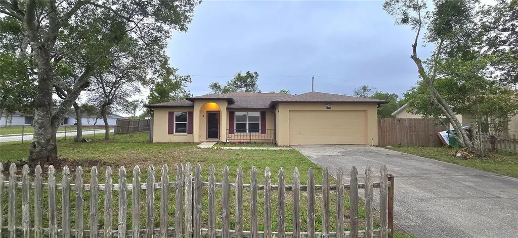2729 Sweet Springs Street Deltona FL 32738