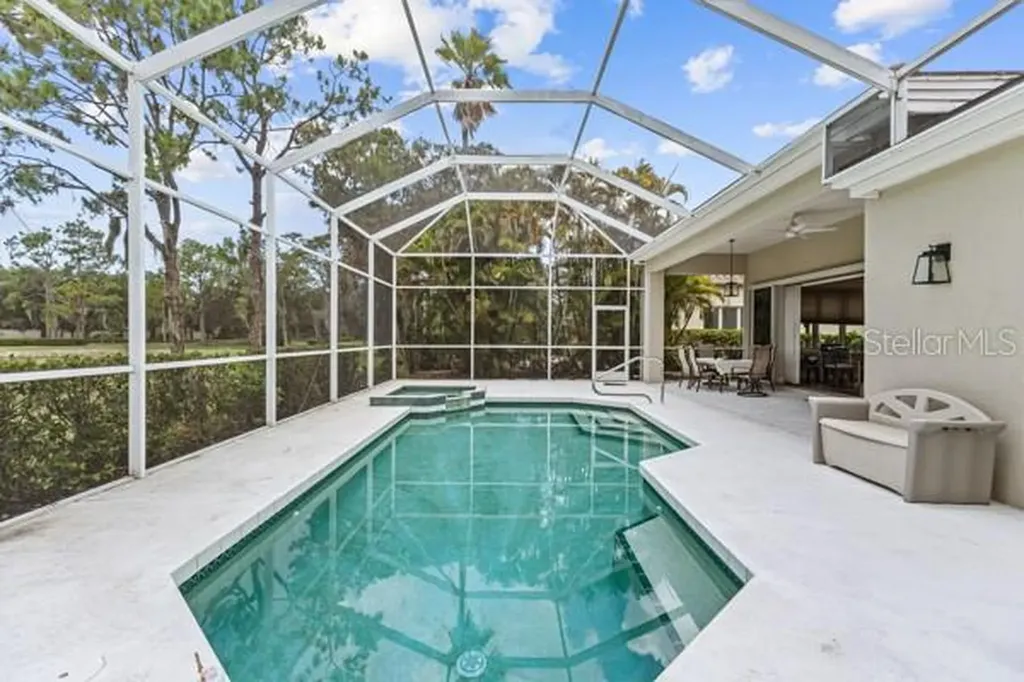 8710 54th Avenue E Bradenton FL 34211
