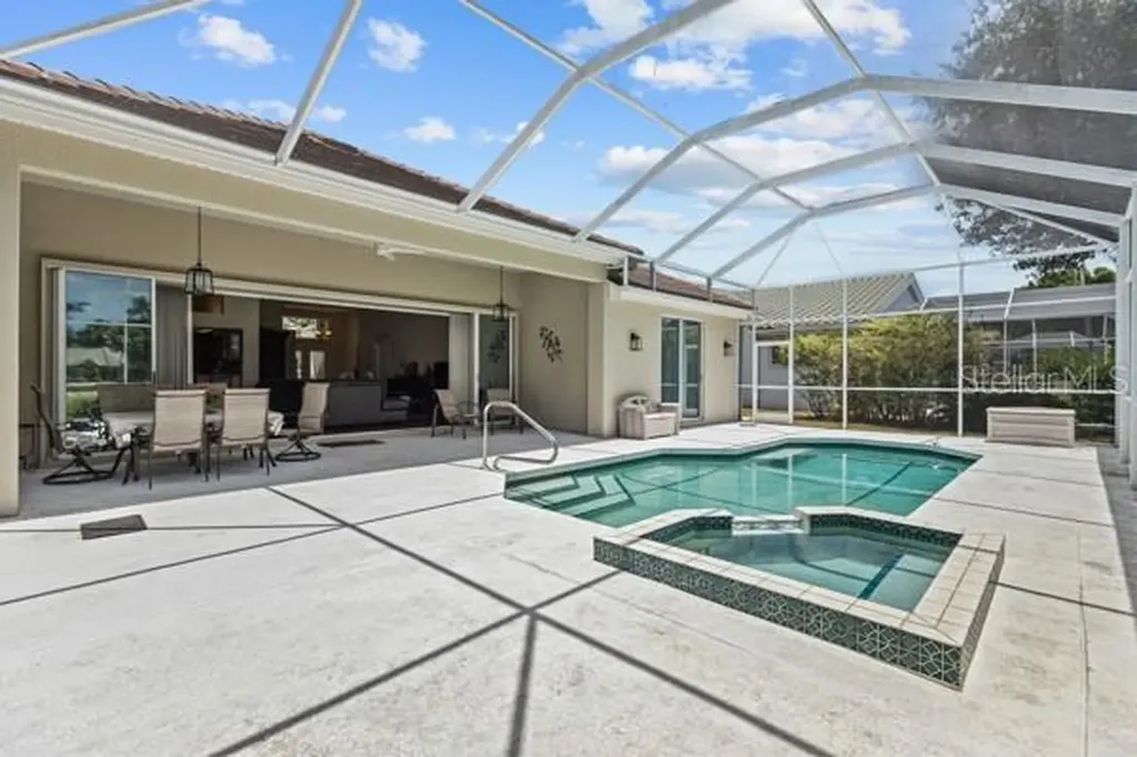 8710 54th Avenue E Bradenton FL 34211