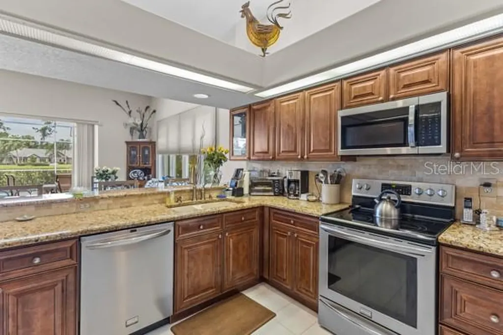 8710 54th Avenue E Bradenton FL 34211