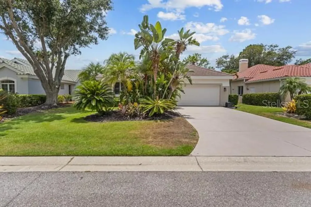8710 54th Avenue E Bradenton FL 34211