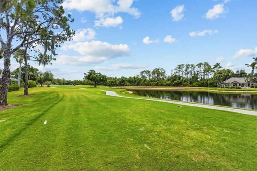 8710 54th Avenue E Bradenton FL 34211