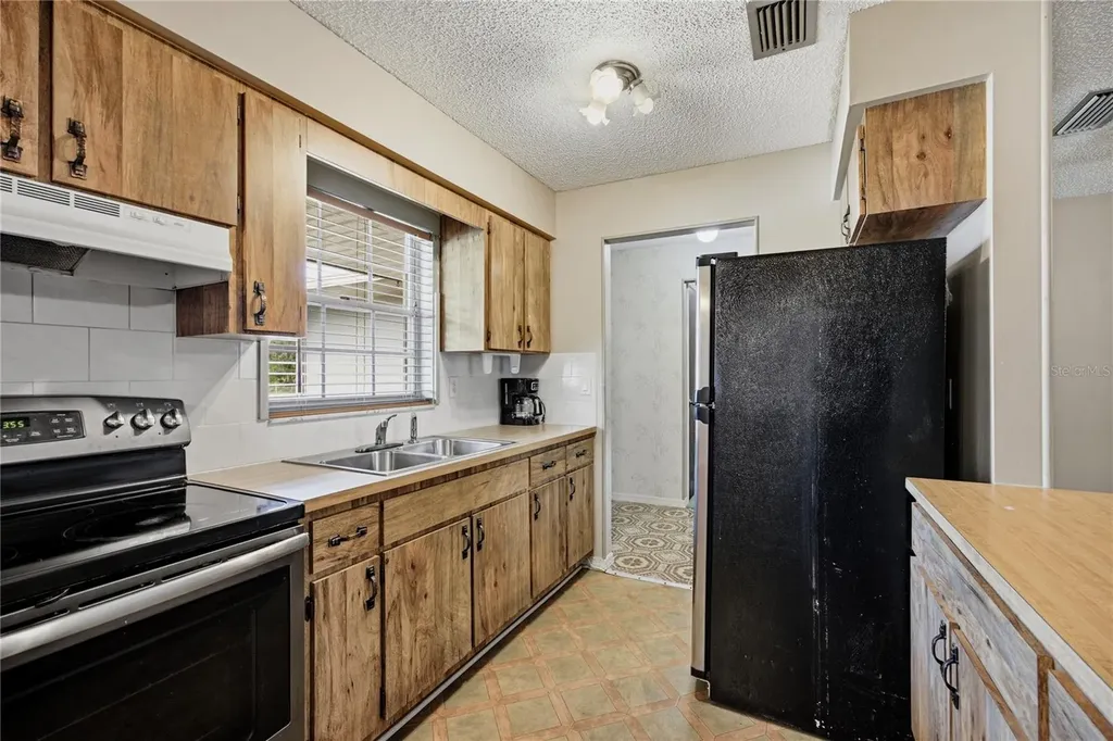 1868 NE 29th Street Ocala FL 34479