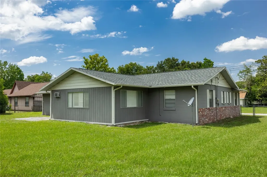 1868 NE 29th Street Ocala FL 34479