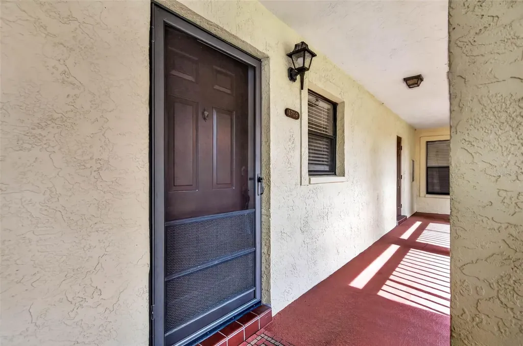 1709 Hammock Pine Boulevard Clearwater FL 33761