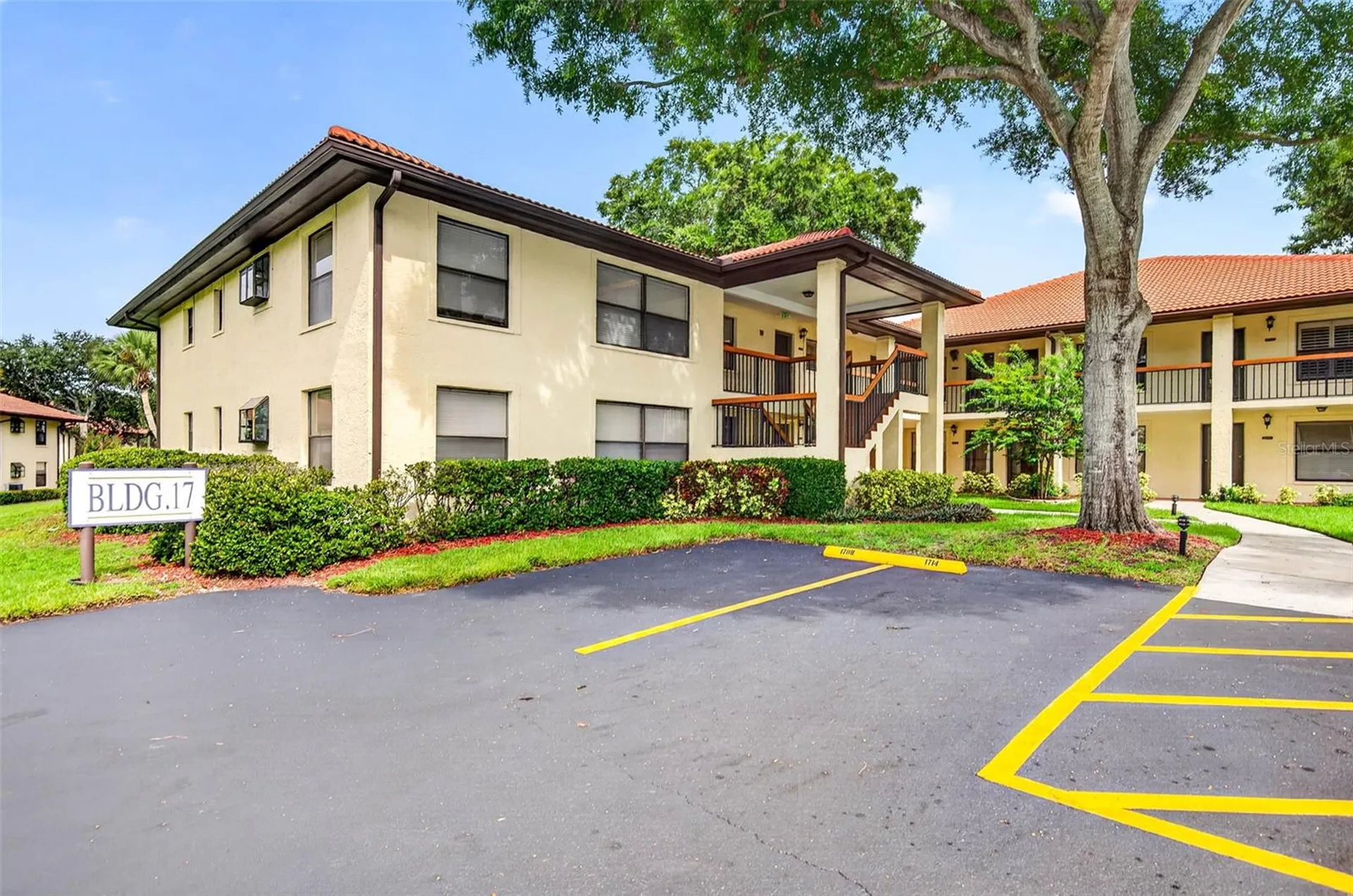 1709 Hammock Pine Boulevard Clearwater FL 33761