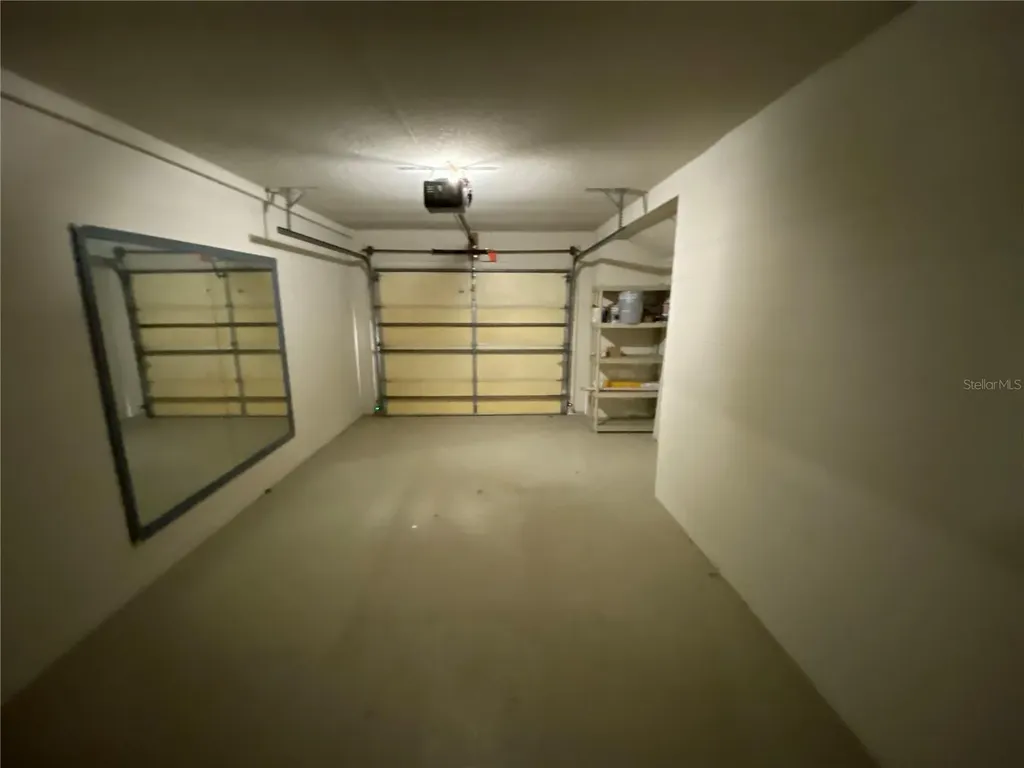 82 Lakepointe Circle Kissimmee FL 34743