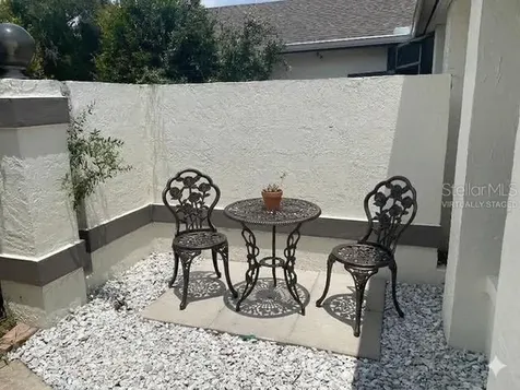 82 Lakepointe Circle Kissimmee FL 34743