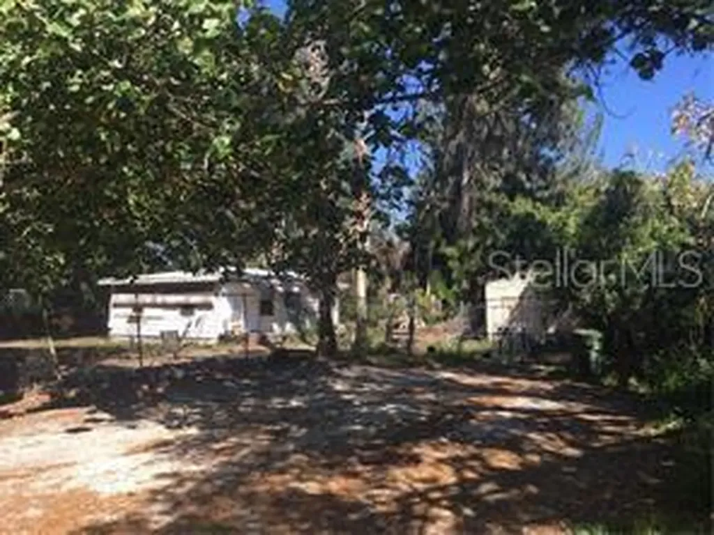 2801 11th Avenue E Bradenton FL 34208