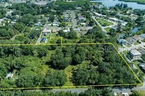 2801 11th Avenue E Bradenton FL 34208