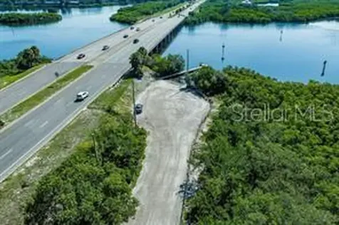 2801 11th Avenue E Bradenton FL 34208