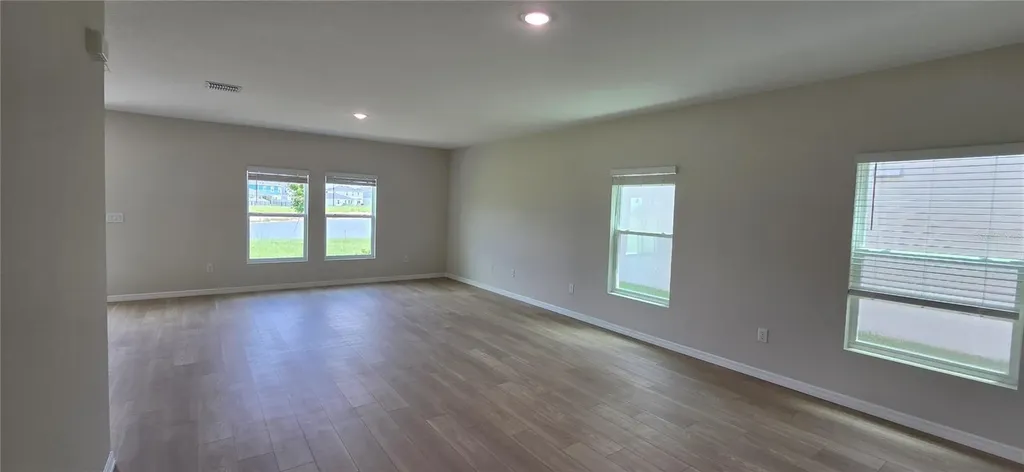 36645 Sagemoor Drive Zephyrhills FL 33541