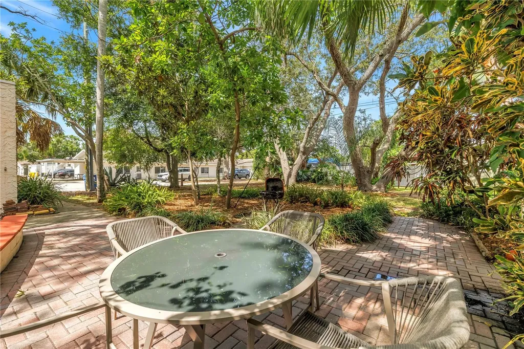 6120 5th Avenue S St Petersburg FL 33707