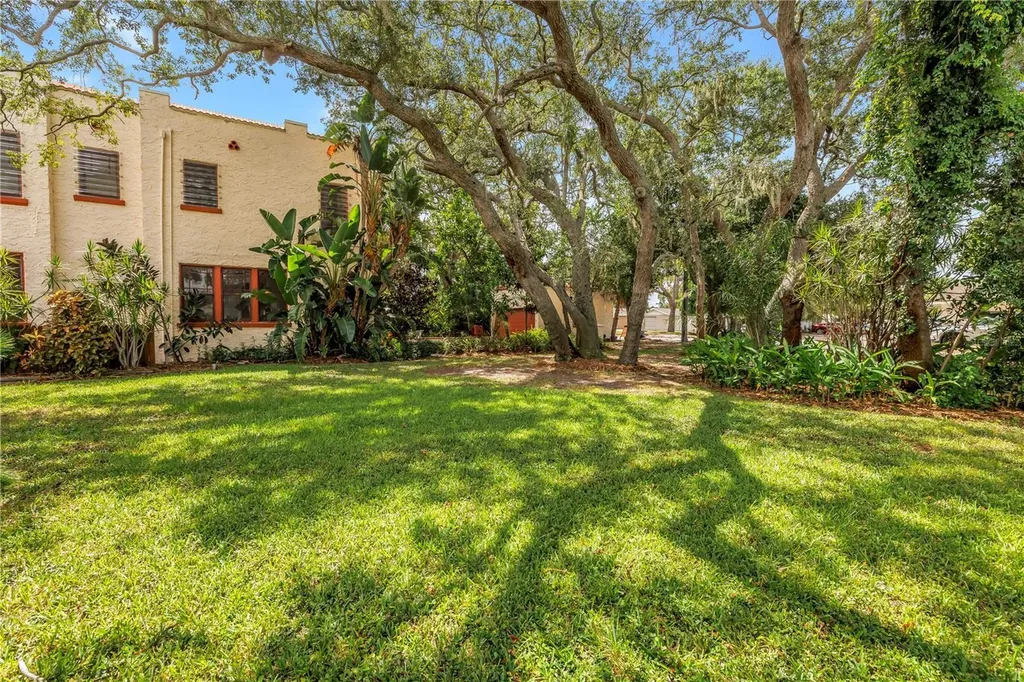 6120 5th Avenue S St Petersburg FL 33707