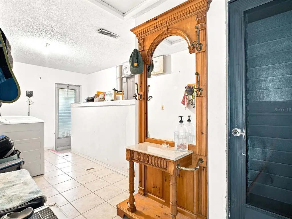 1071 Persimmon Drive Palm Harbor FL 34683