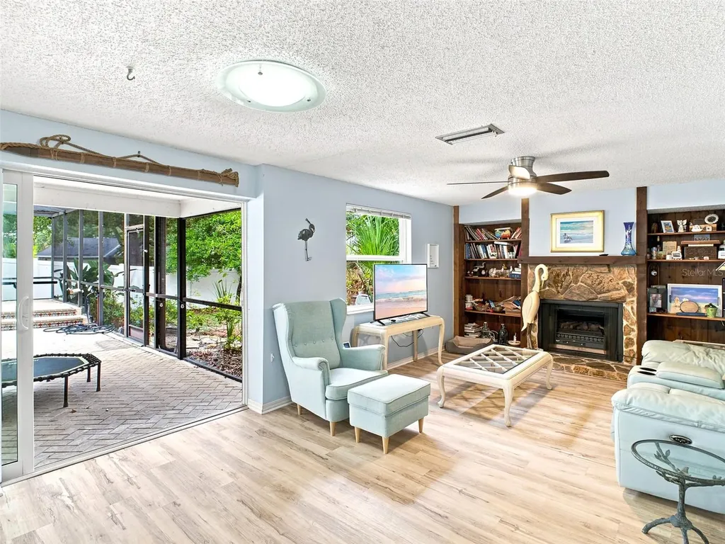 1071 Persimmon Drive Palm Harbor FL 34683