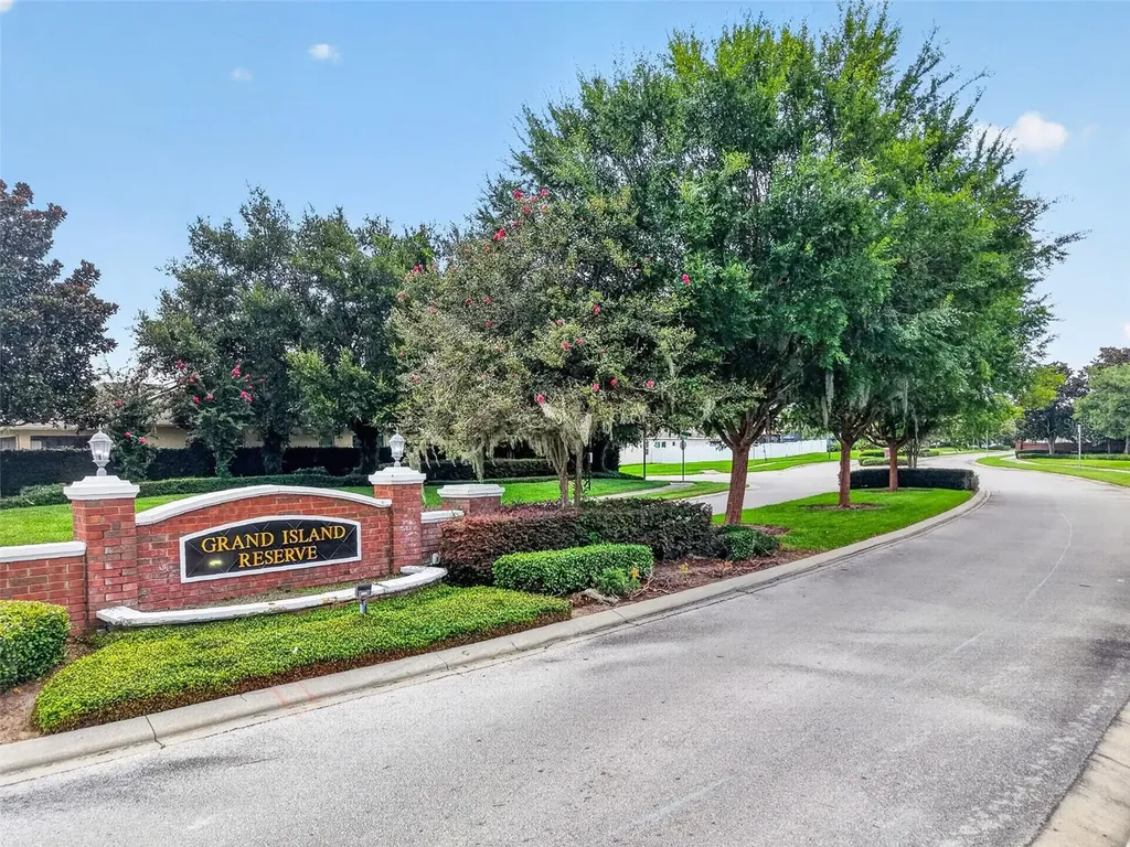 3115 Zander Drive Grand Island FL 32735