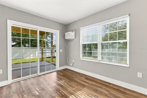 11462 Commercial Street Orlando FL 32836