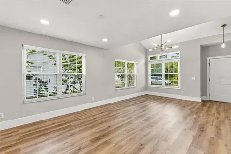 11462 Commercial Street Orlando FL 32836