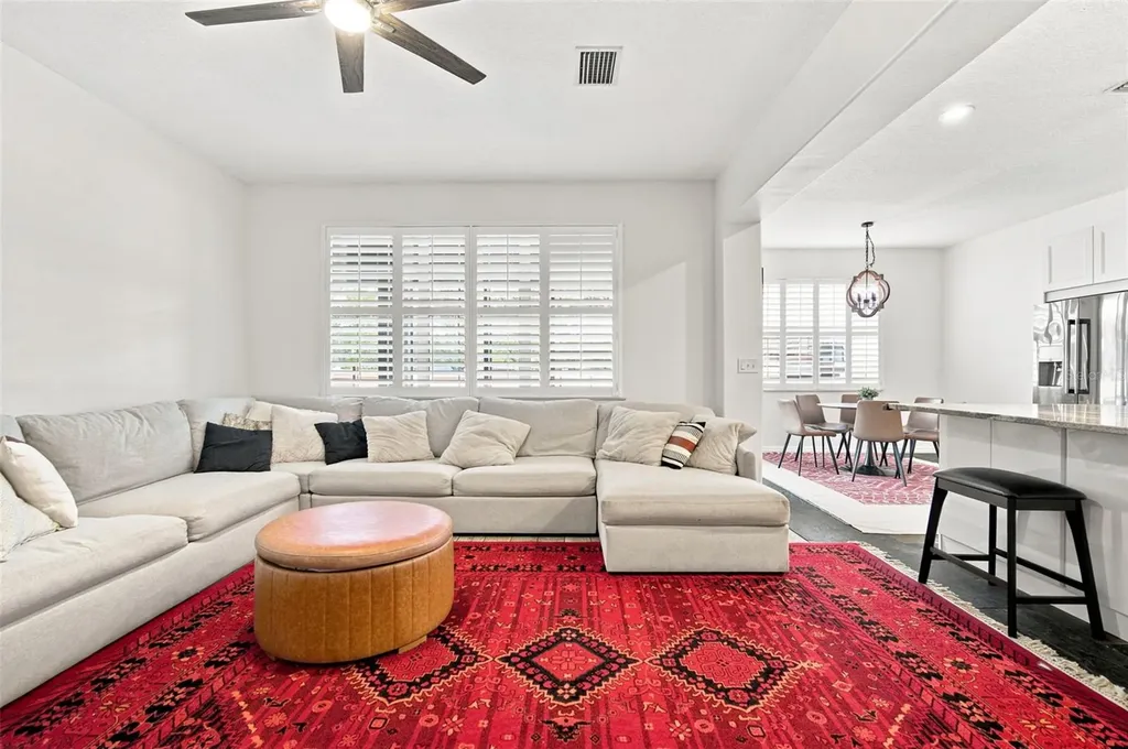 428 Chimney Rock Drive Ruskin FL 33570