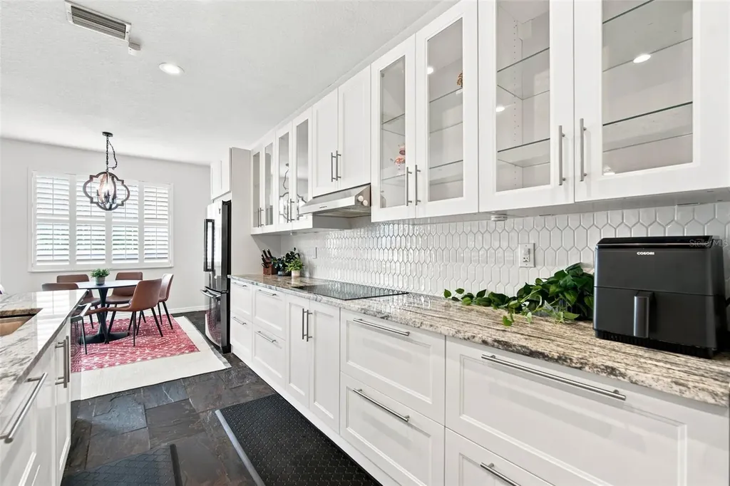 428 Chimney Rock Drive Ruskin FL 33570