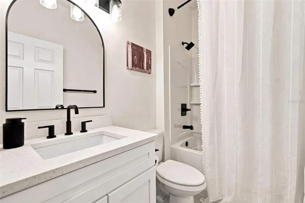 428 Chimney Rock Drive Ruskin FL 33570