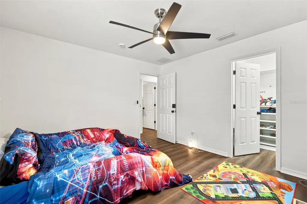 428 Chimney Rock Drive Ruskin FL 33570