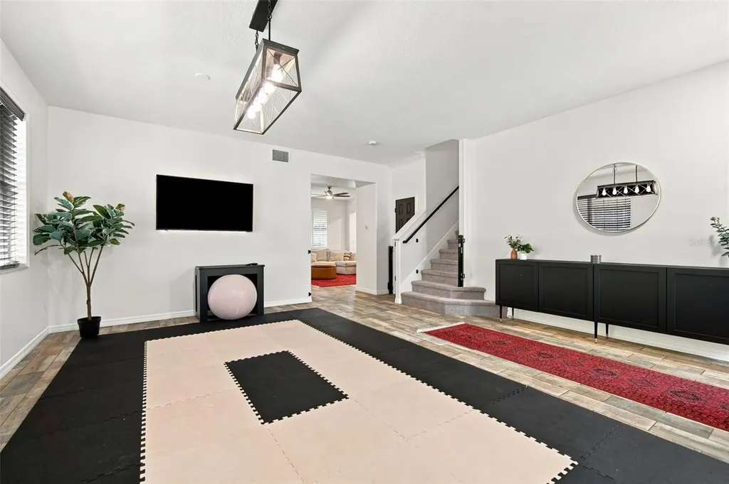 428 Chimney Rock Drive Ruskin FL 33570