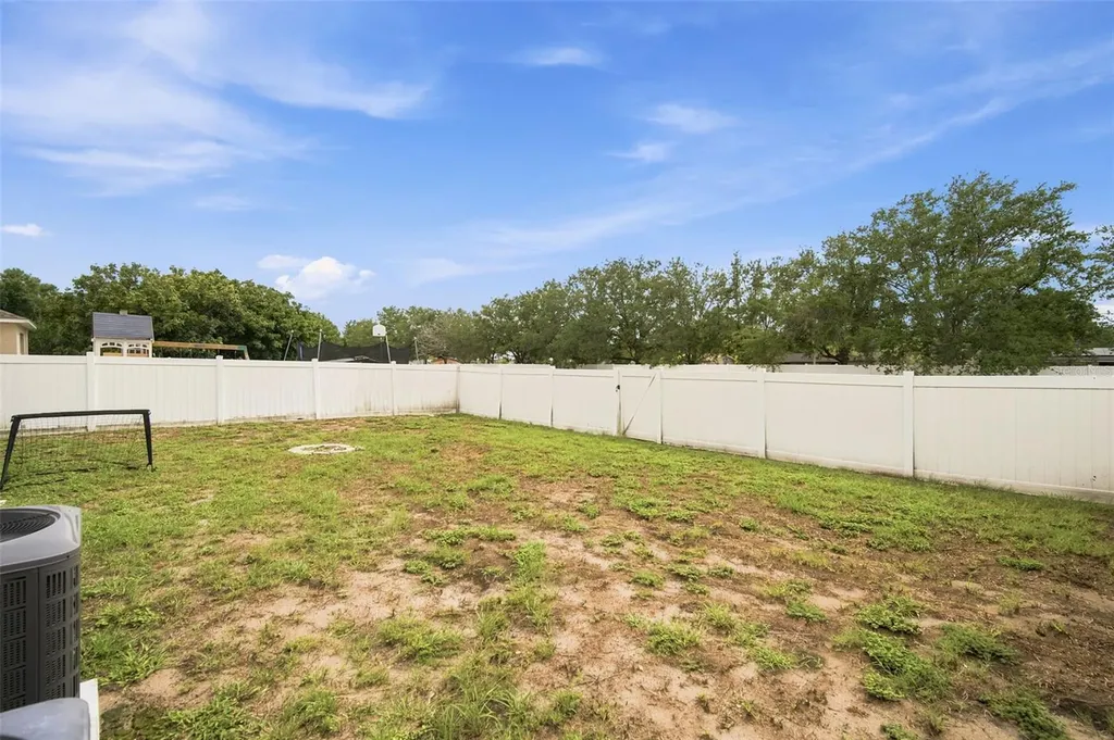 428 Chimney Rock Drive Ruskin FL 33570