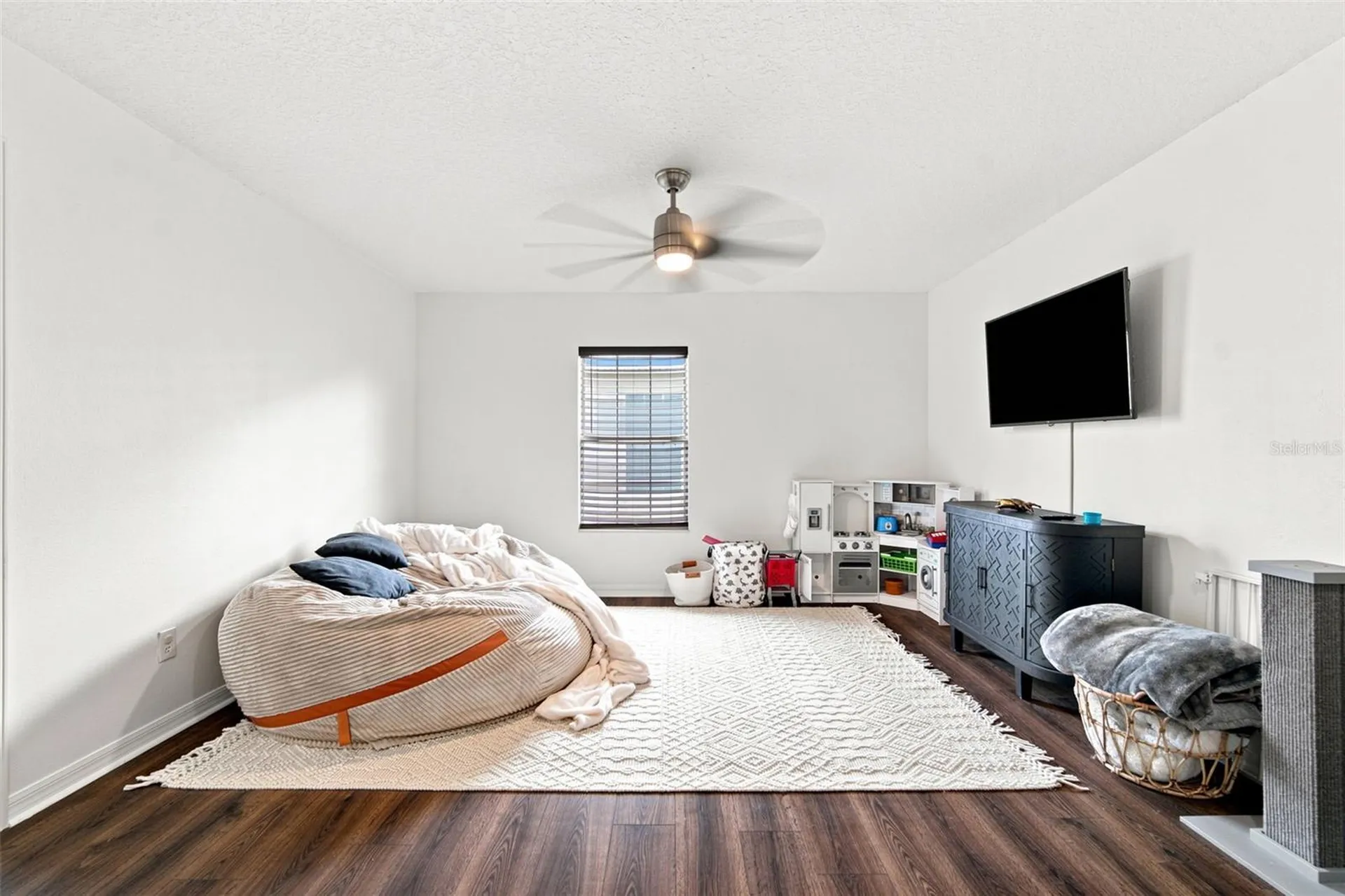 428 Chimney Rock Drive Ruskin FL 33570
