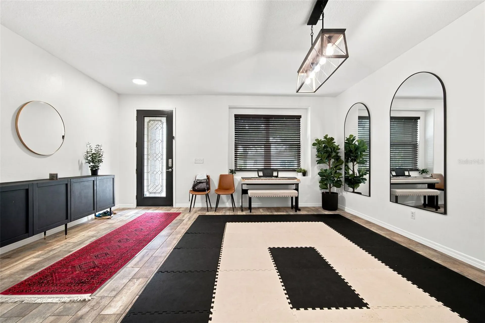 428 Chimney Rock Drive Ruskin FL 33570