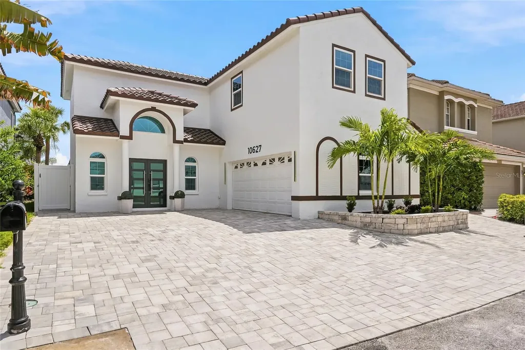 10627 Hatteras Drive SW Tampa FL 33615